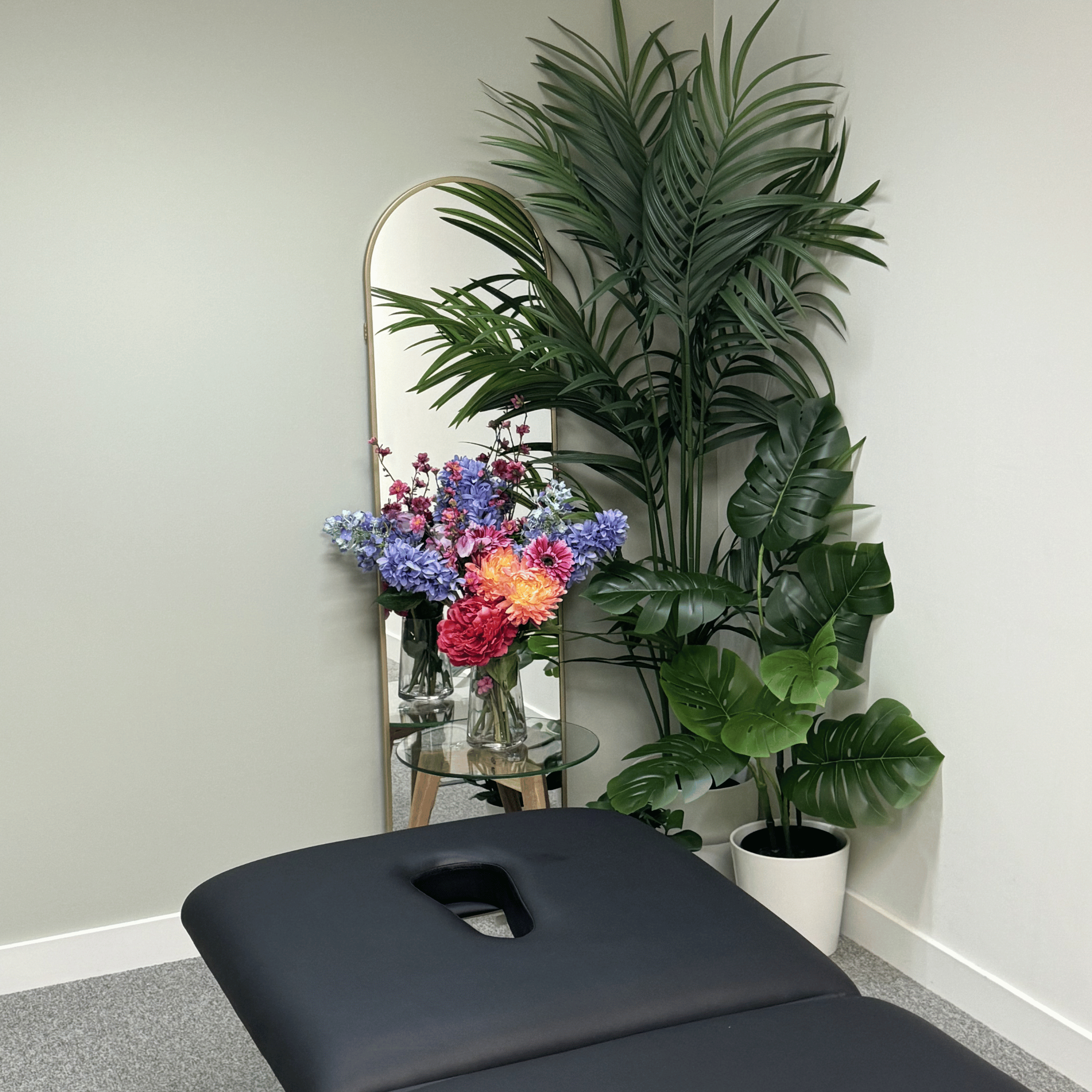 Treatment table at Mayfair & Belgravia Chiropractic clinic