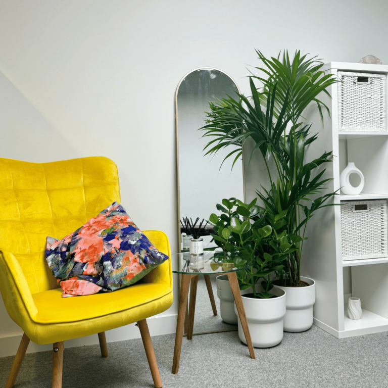 Waiting area at Mayfair & Belgravia Chiropractic clinic